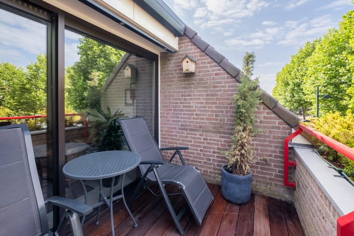 Foto 14 van De Bus 19