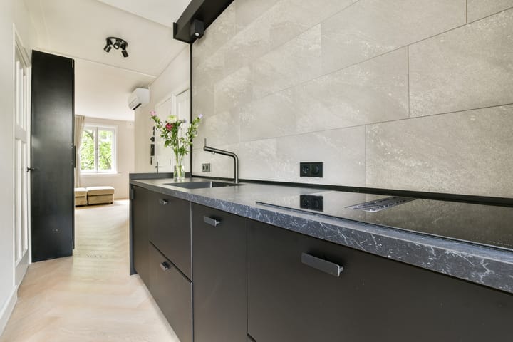 Foto 8 van Orteliusstraat 174-2