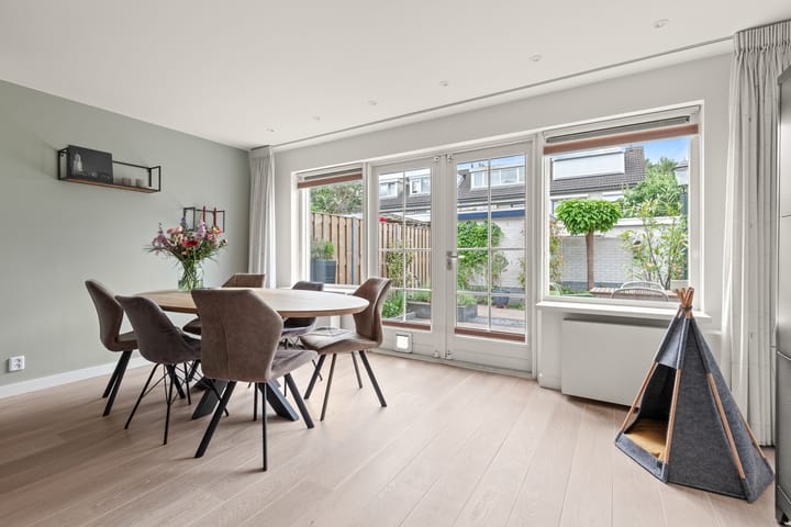 Foto 16 van Erasmusstraat 115