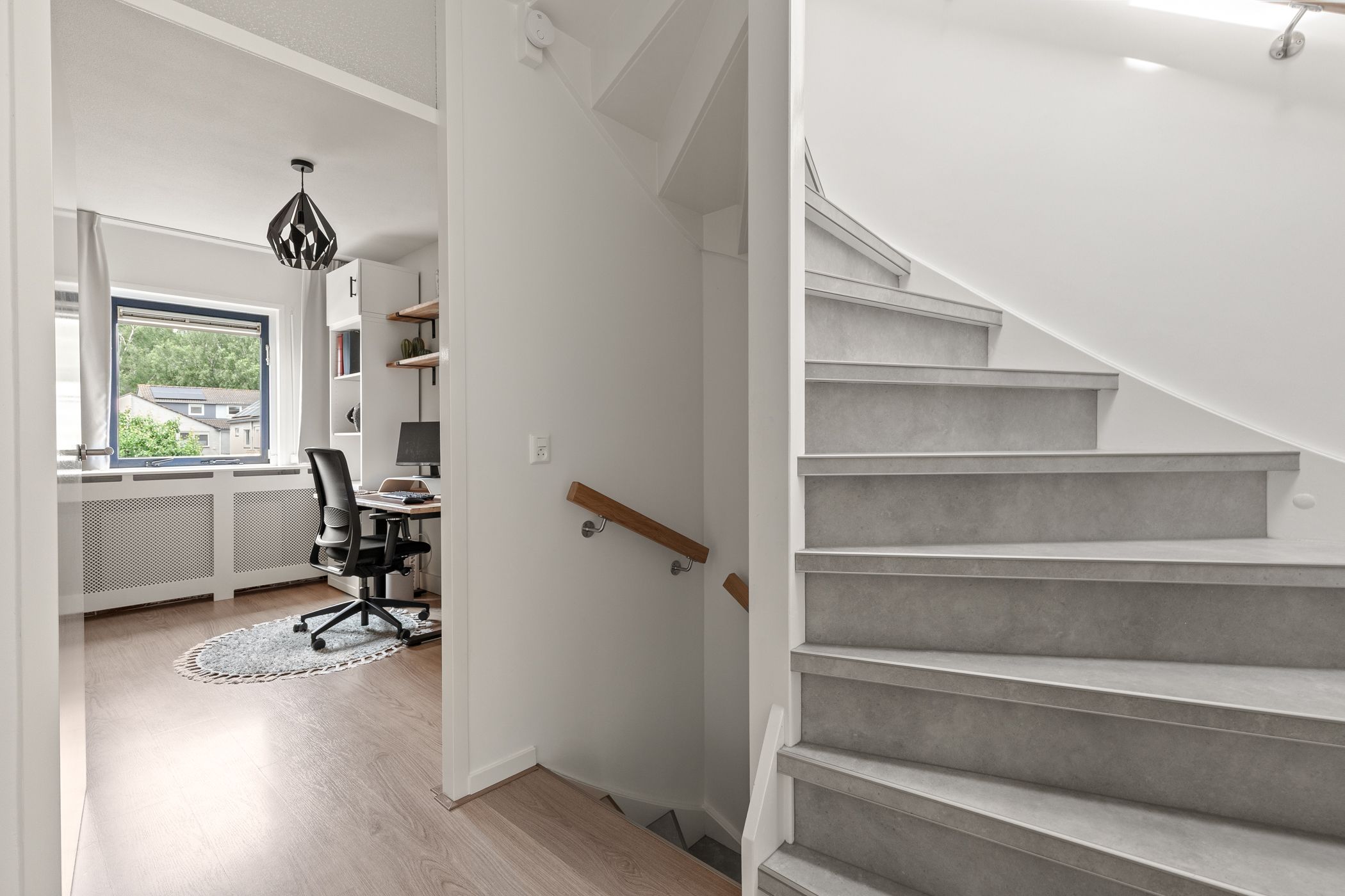 Photo 33 of Erasmusstraat 115