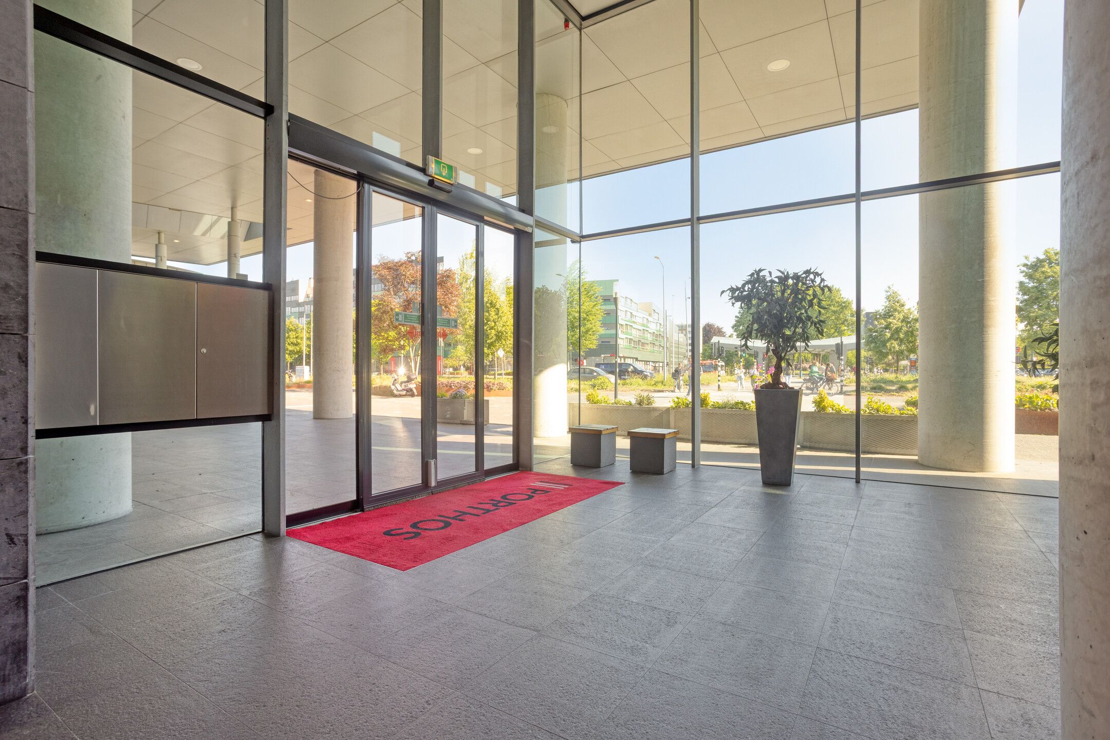 Foto 9 van Winkelcentrum Woensel 141