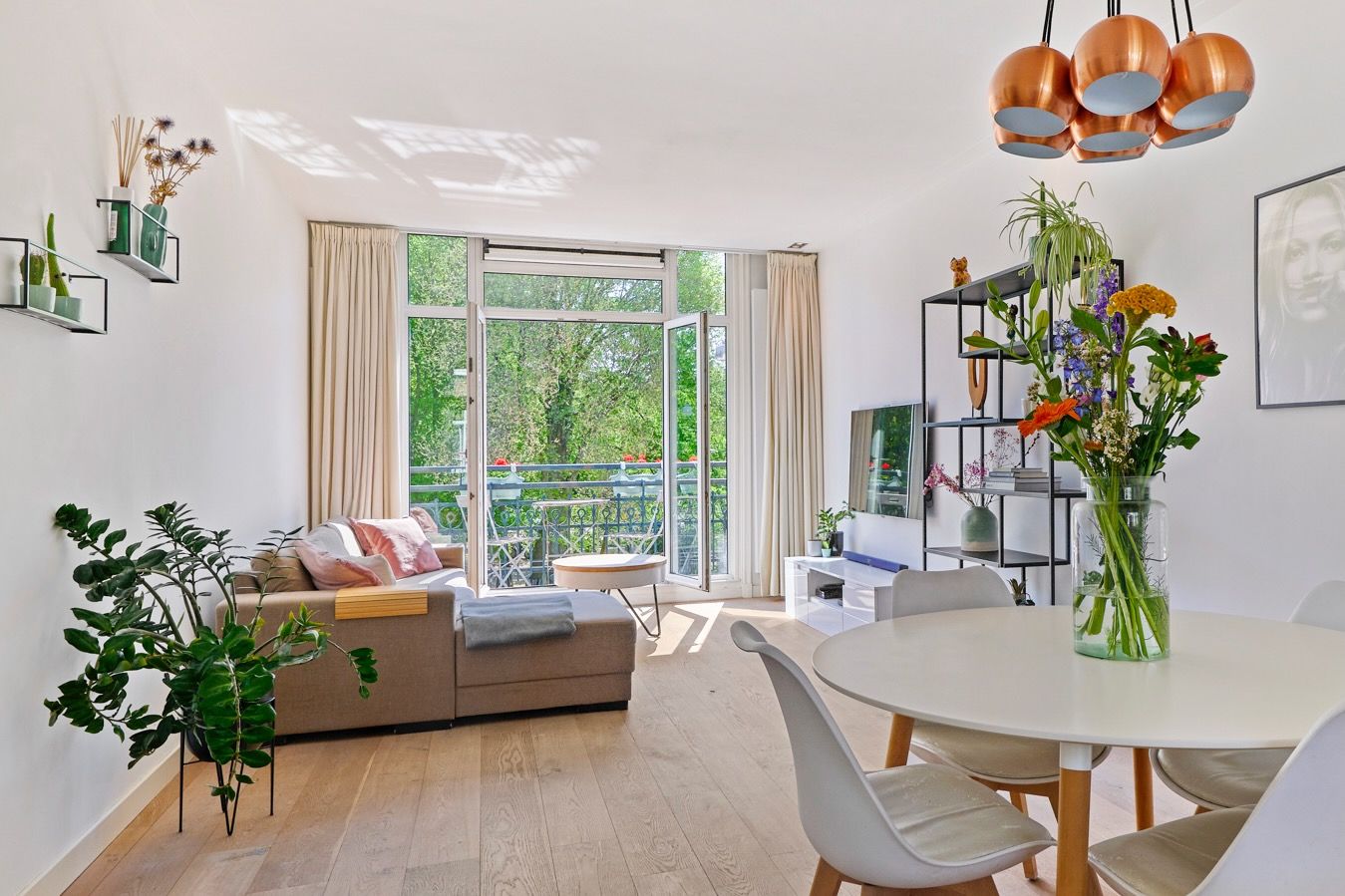 Foto 9 van Frederik Hendrikplantsoen 102-2