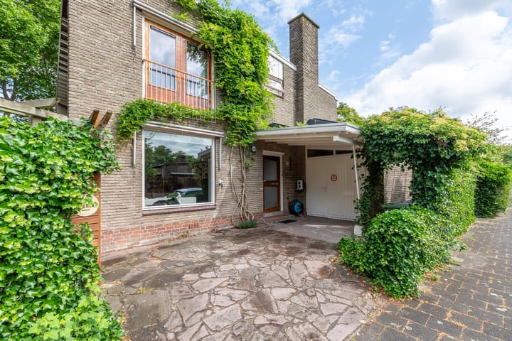 Photo 4 of Sint Eustatiusstraat 11