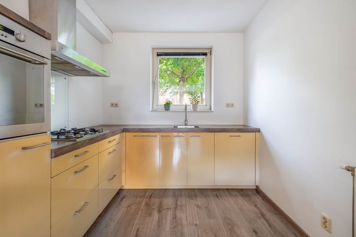 Foto 15 van de Poten 63