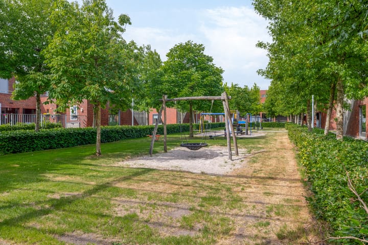 Foto 35 van de Poten 63