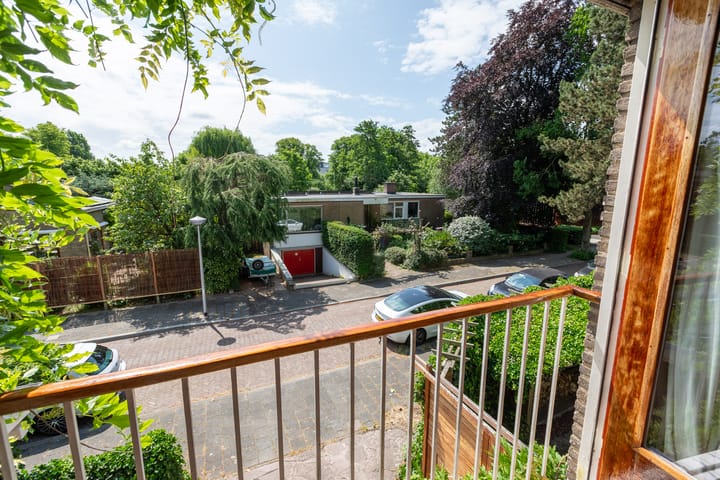 Photo 32 of Sint Eustatiusstraat 11