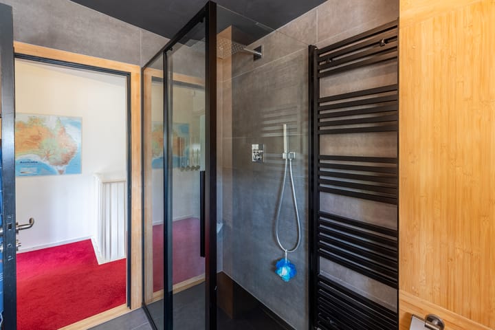 Photo 40 of Sint Eustatiusstraat 11