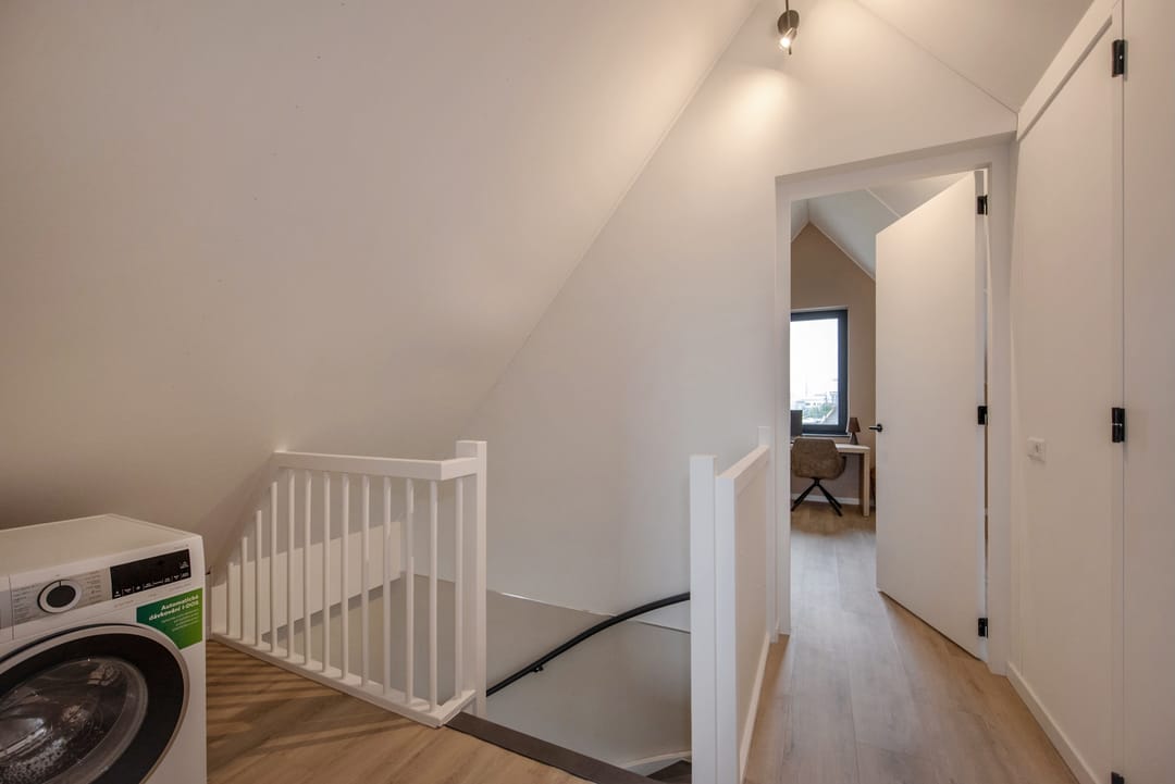 Photo 43 of Lookwatering 55-A