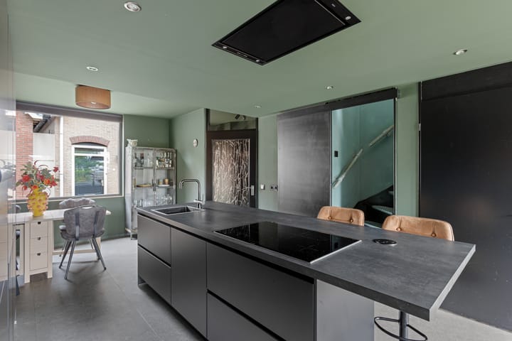 Photo 9 of Schoolstraat 7