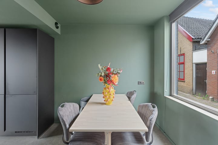 Photo 11 of Schoolstraat 7