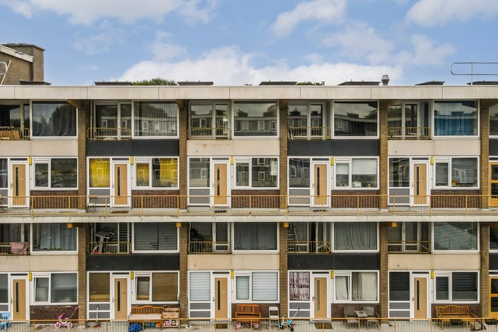 Van Oldenbarneveltplein 42