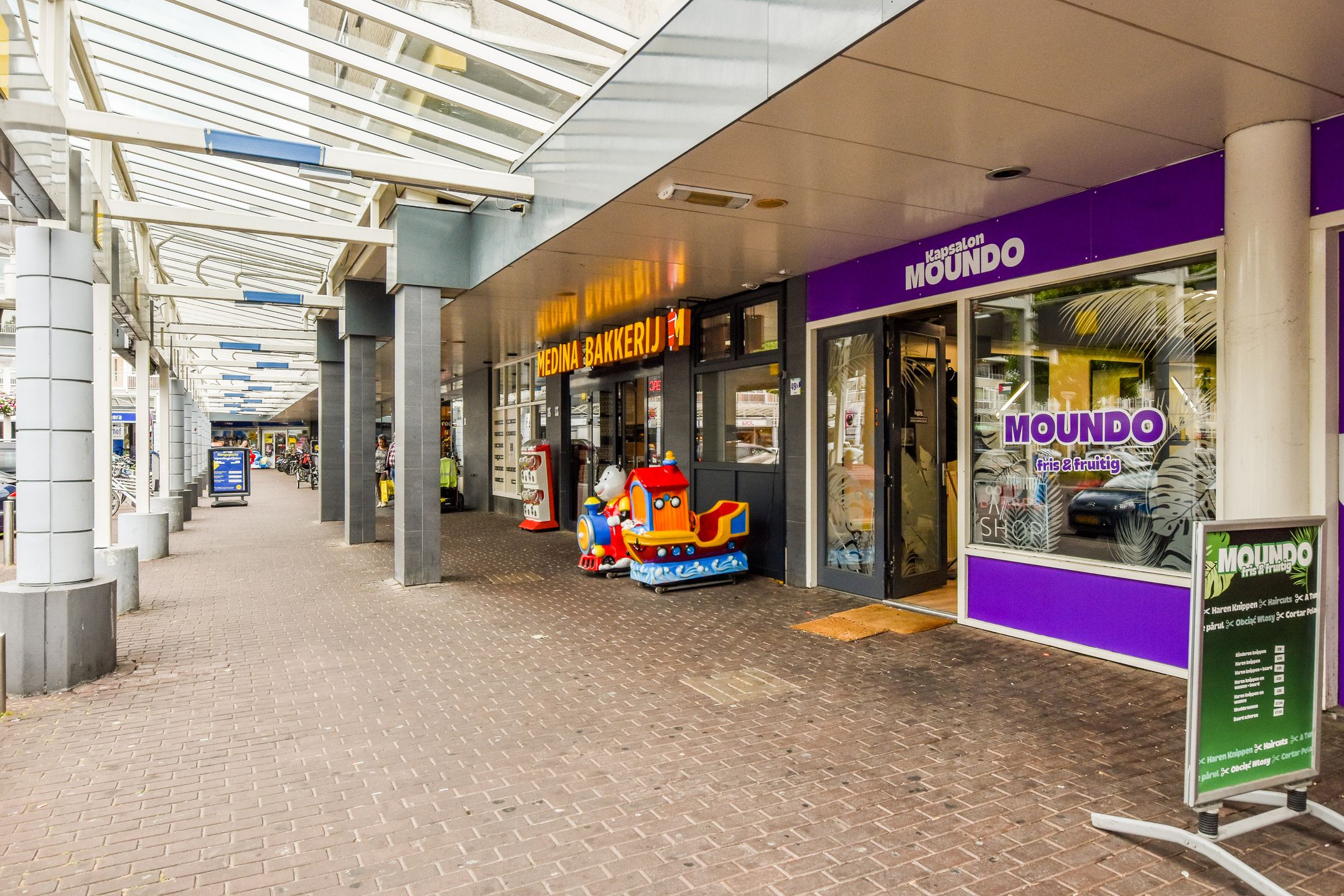 Photo 21 of Van Oldenbarneveltplein 42