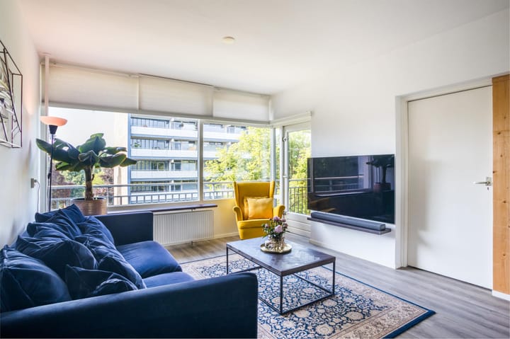 Photo 6 of Houtsmastraat 80