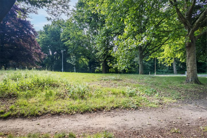 Photo 25 of Houtsmastraat 80