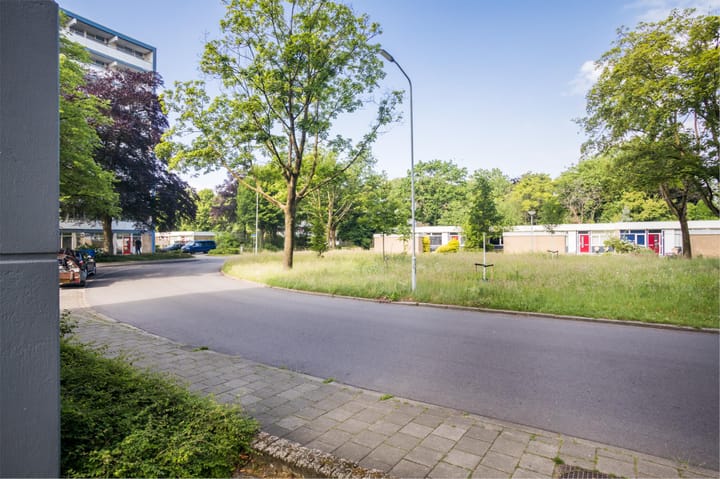 Photo 26 of Houtsmastraat 80