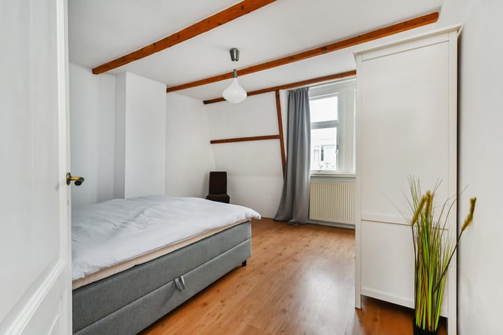 Foto 34 van Dirk Hoogenraadstraat 111