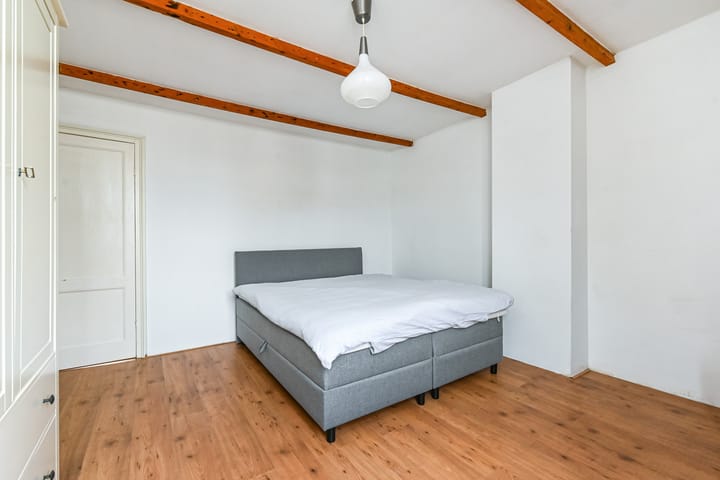 Foto 36 van Dirk Hoogenraadstraat 111