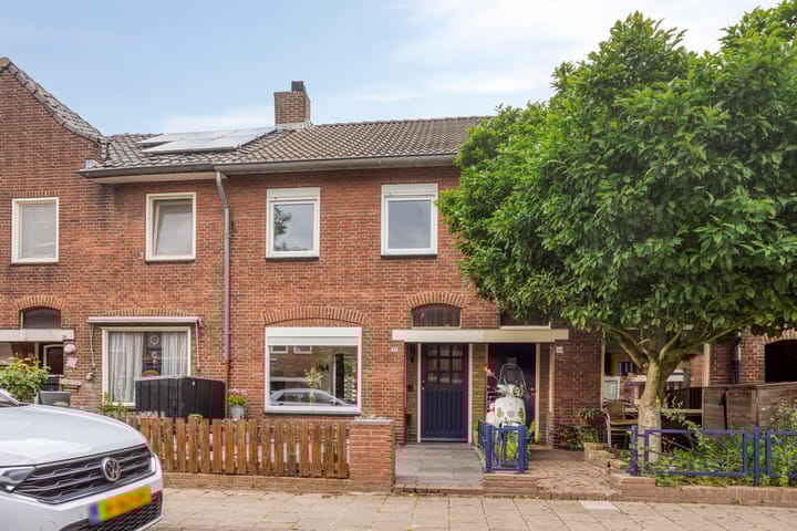 Photo 1 of Blazoenstraat 32