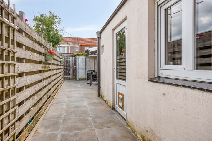 Photo 26 of Blazoenstraat 32