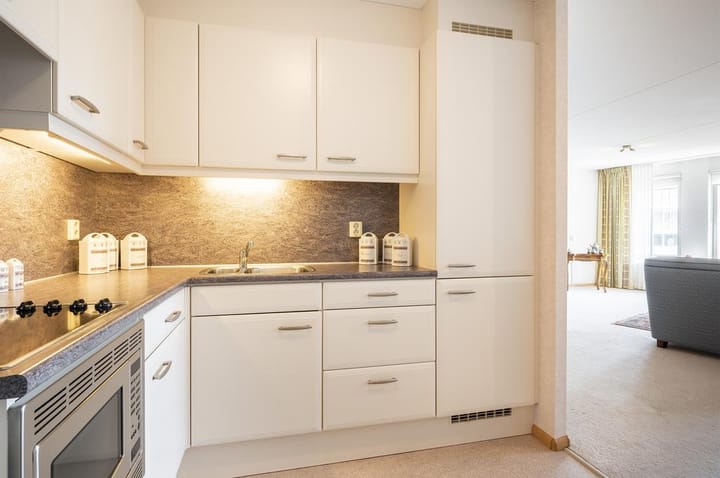 Foto 3 van Middeldijkerplein 68