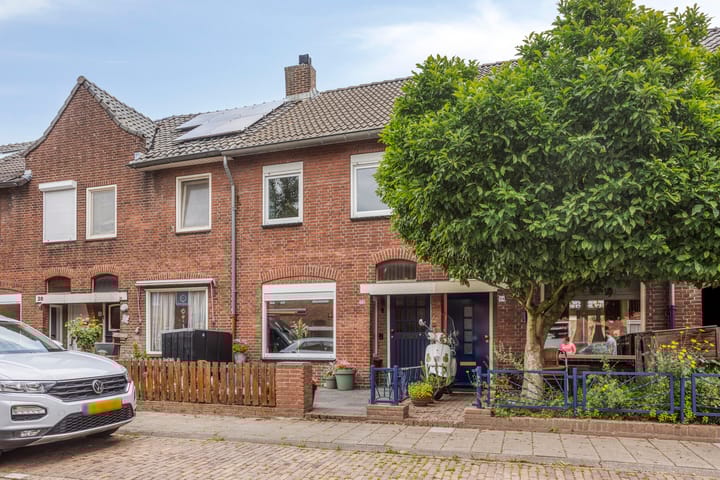 Photo 30 of Blazoenstraat 32