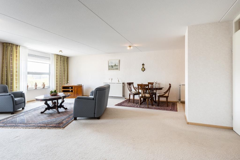 Foto 8 van Middeldijkerplein 68