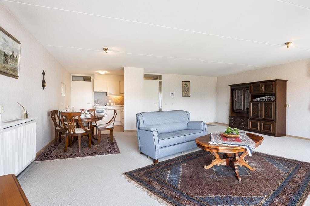 Foto 12 van Middeldijkerplein 68