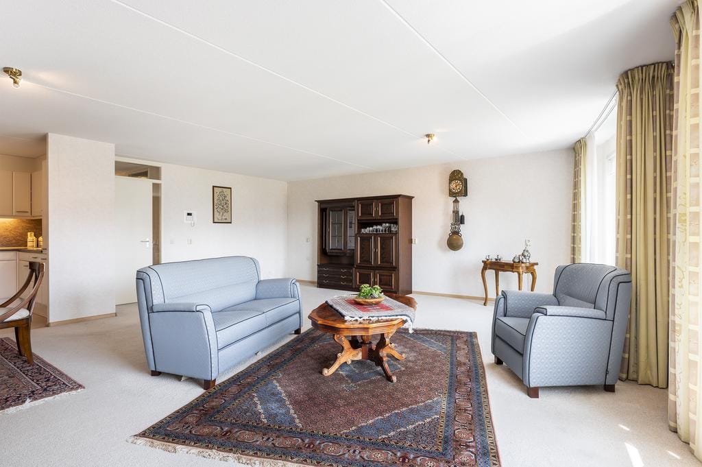 Foto 13 van Middeldijkerplein 68