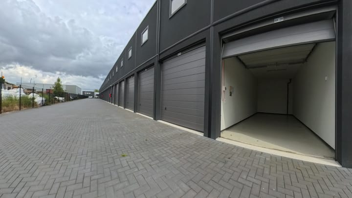 Photo 4 of Vaartveld 8-A7