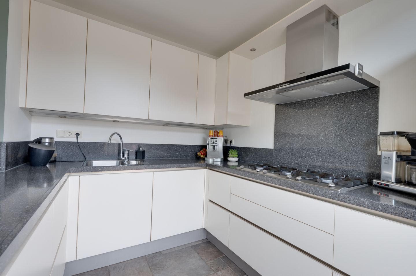 Foto 10 van Wethouder Kuijpersstraat 1