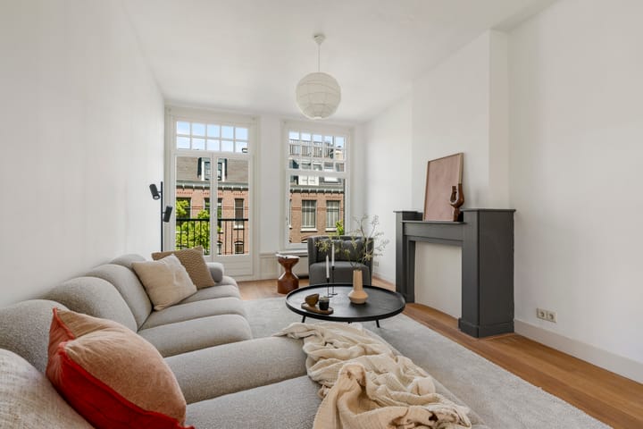 Photo 11 of Pieter Aertszstraat 48-3