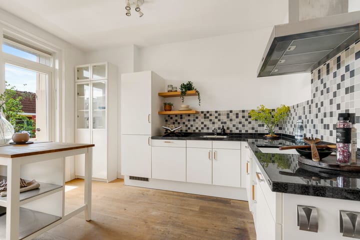 Photo 19 of Pieter Aertszstraat 48-3