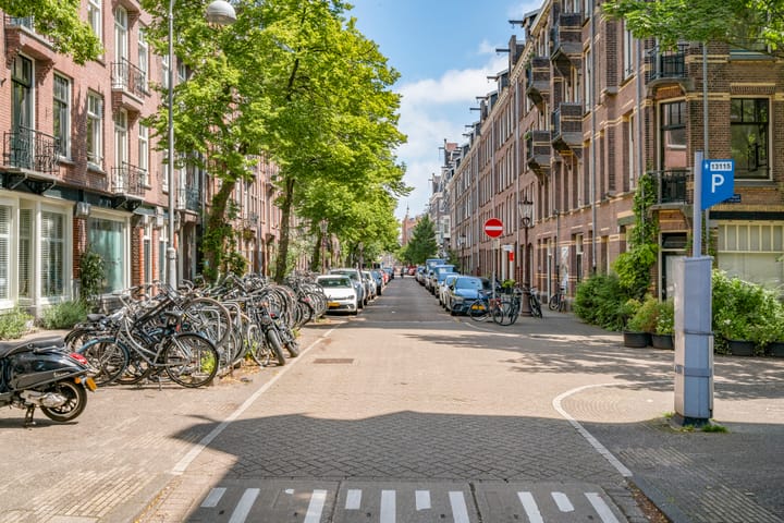 Photo 49 of Pieter Aertszstraat 48-3