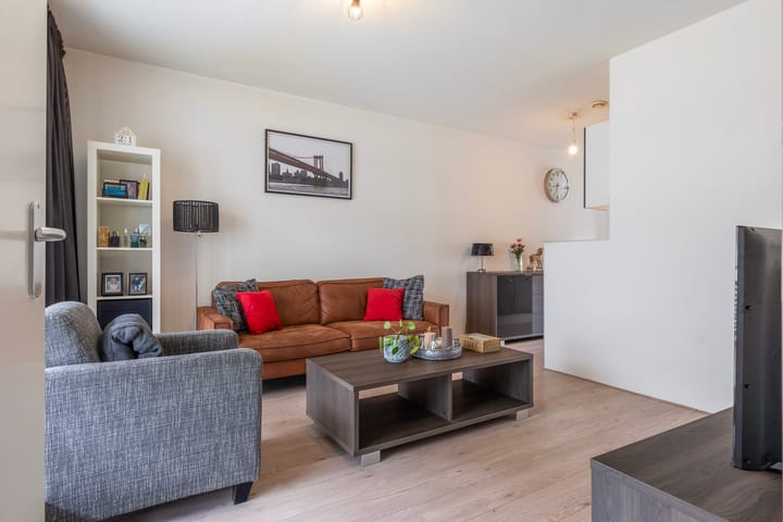 Foto 2 van Bouwe Landlaan 42