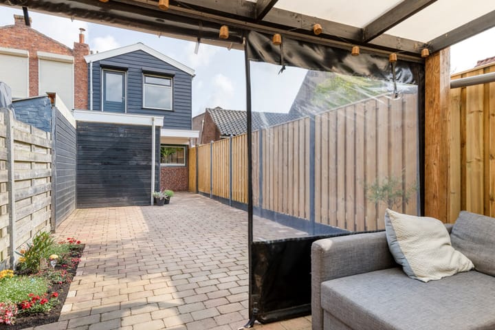 Photo 29 of Poststraat 16