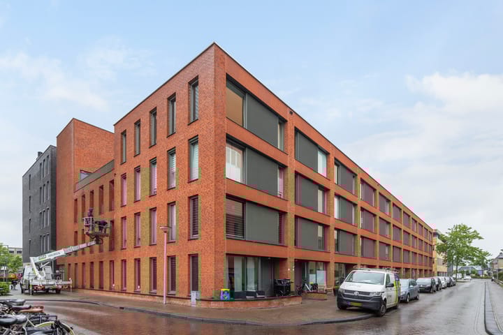 Foto 27 van Bouwe Landlaan 42