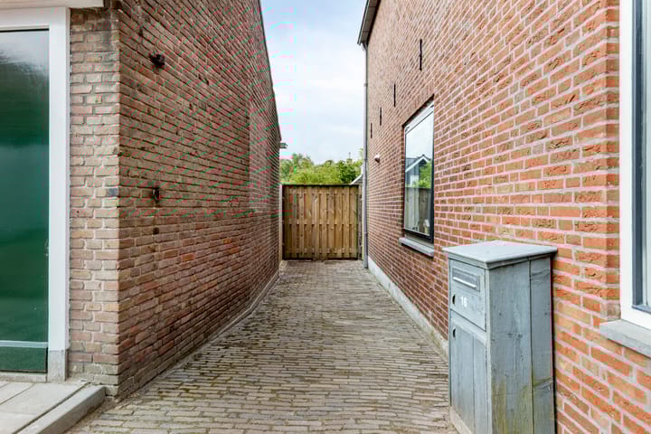 Photo 33 of Poststraat 16