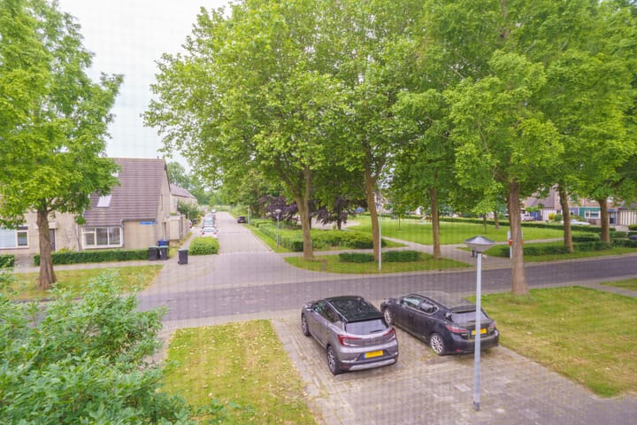 Foto 25 van Lotusbloemweg 71