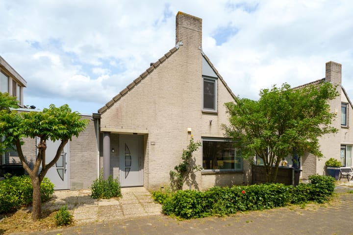 Foto 33 van Lotusbloemweg 71