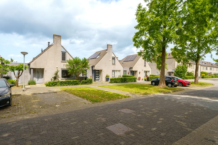 Foto 40 van Lotusbloemweg 71