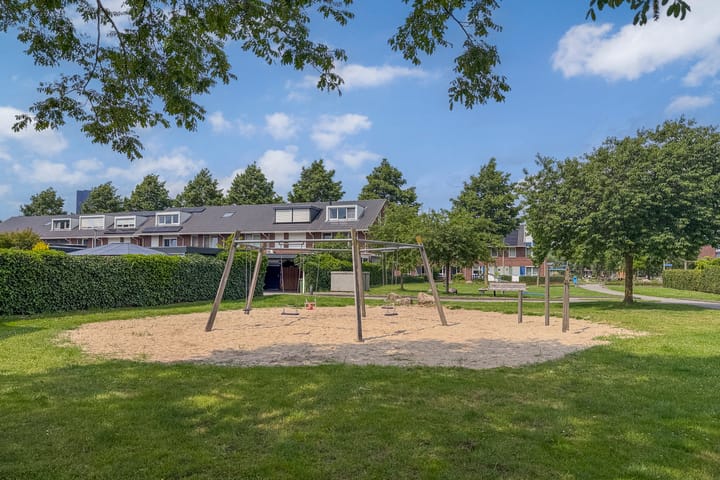 Photo 41 of Sadatstraat 14