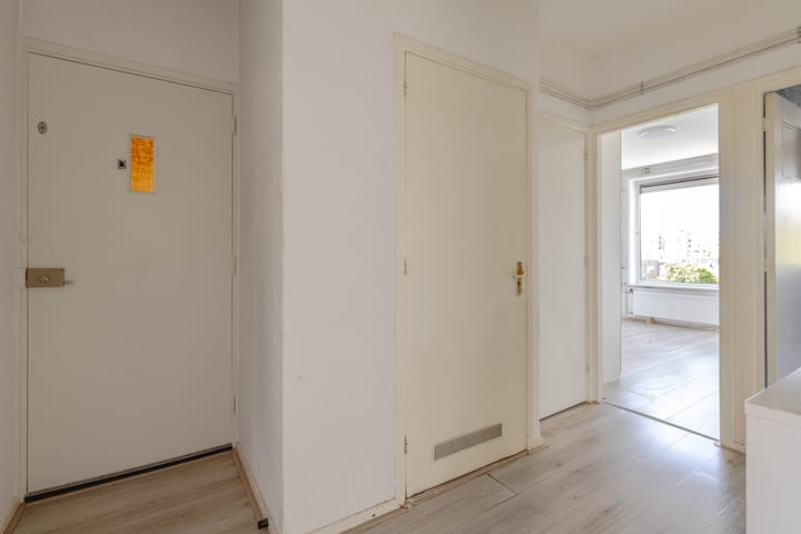 Photo 8 of Hilledijk 81-D