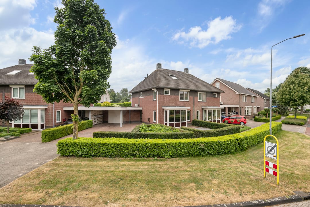 Huis te koop: Hooiberg 2 6942 MN Didam [Funda]