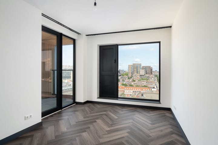 Foto 4 van Maashaven N.z. 669