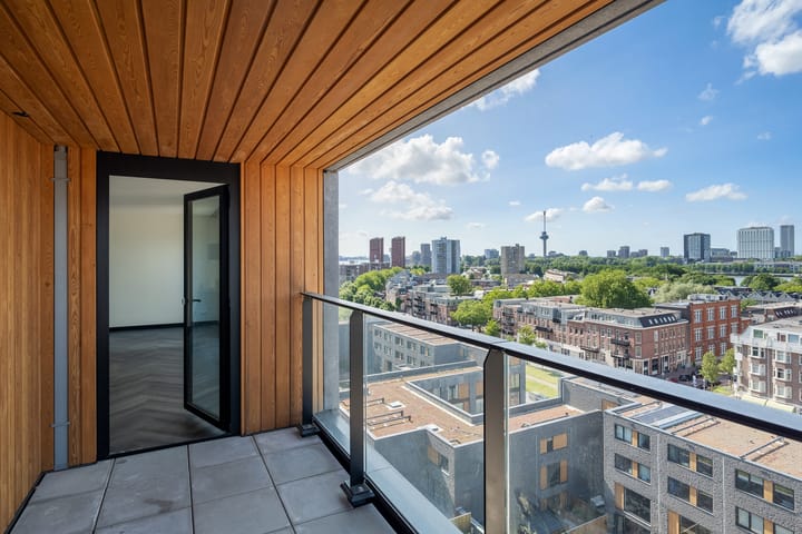 Foto 19 van Maashaven N.z. 669