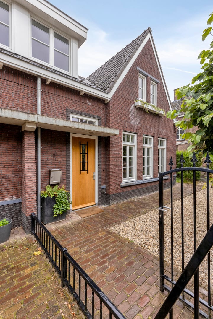 Photo 7 of Schildershof 3-A