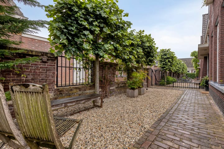 Photo 49 of Schildershof 3-A