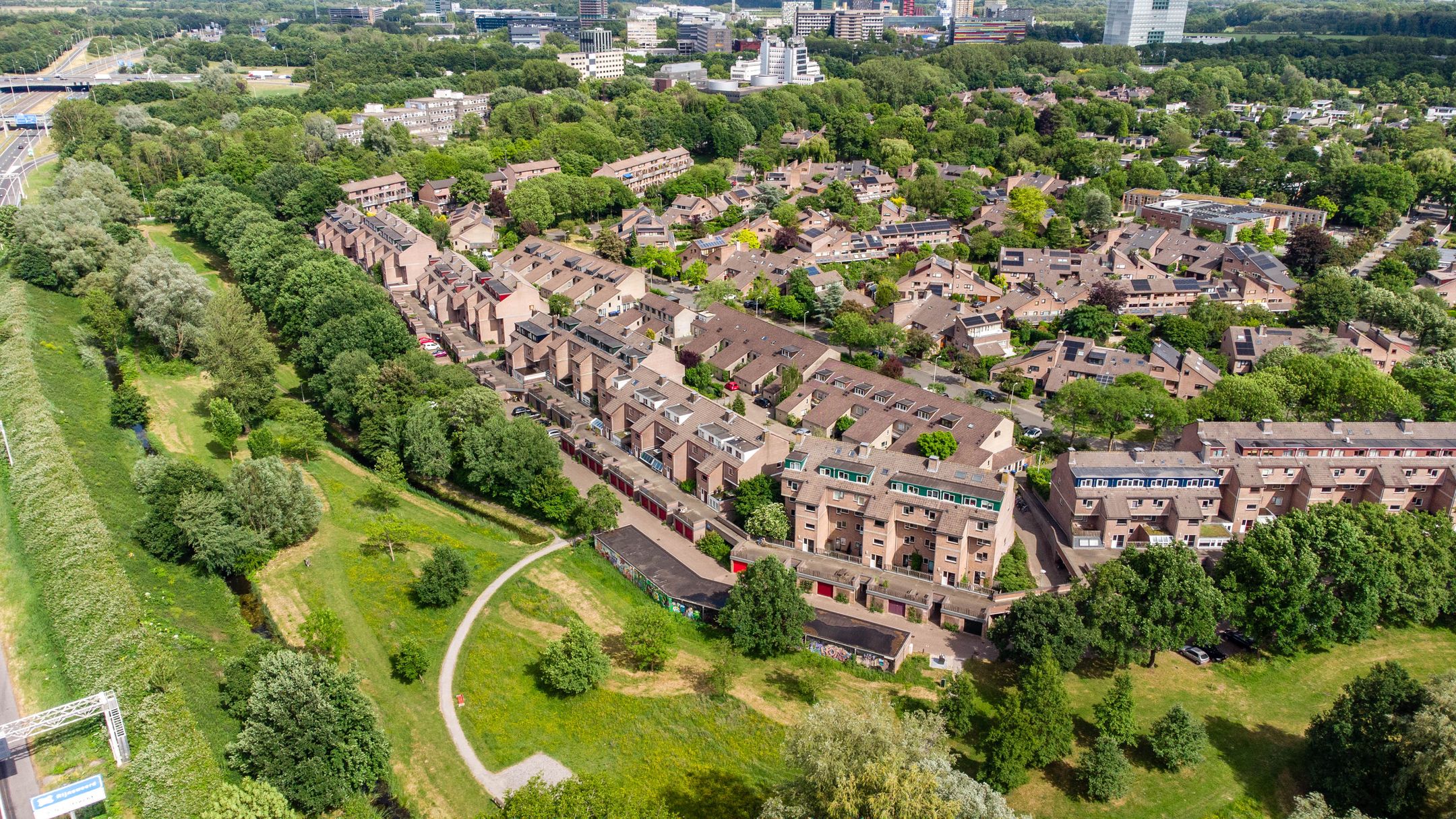 Foto 33 van Albert van Dalsumlaan 505