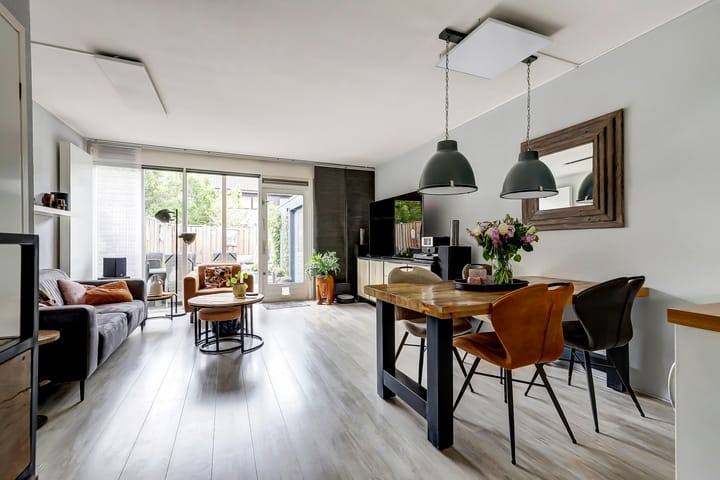 Photo 2 of Elisabeth Hoeve 20