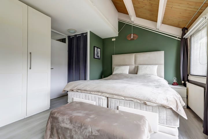 Photo 19 of Elisabeth Hoeve 20